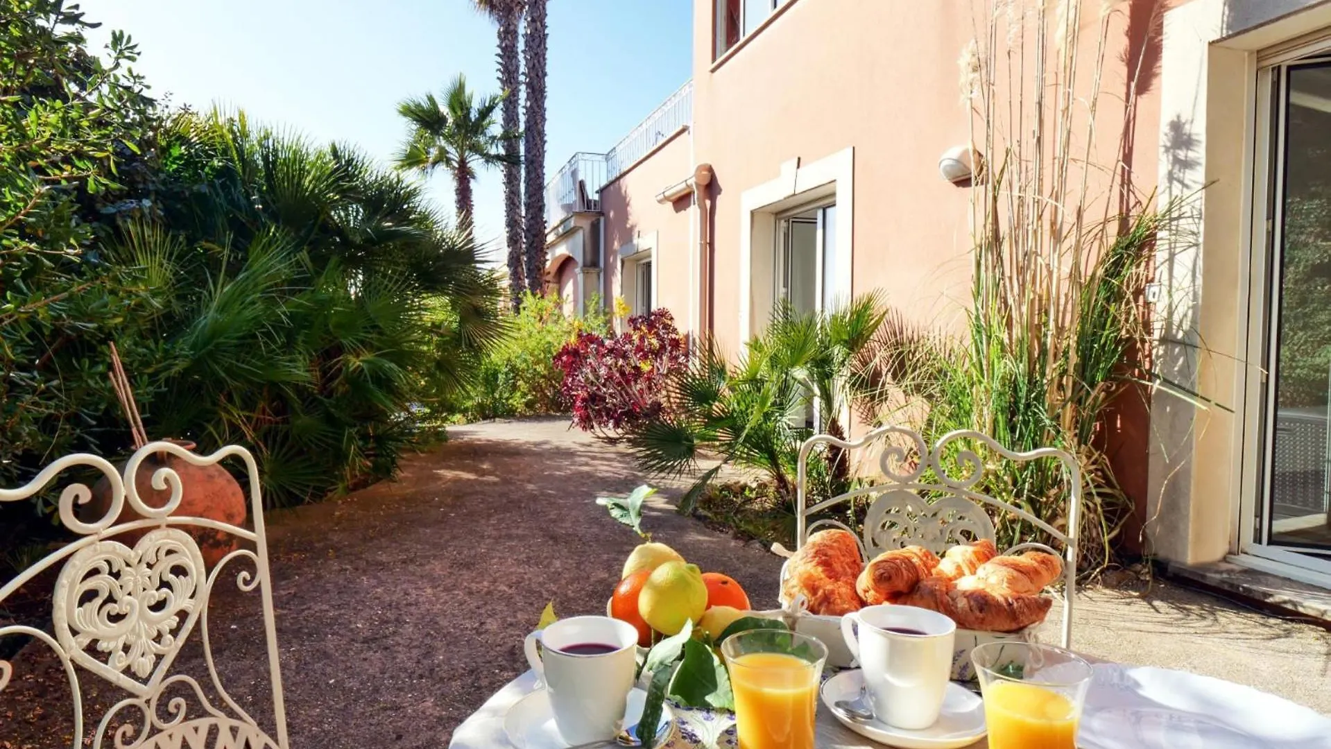 Villa Sainte Maxime By Villa Plus